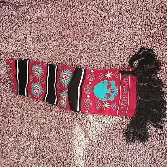 Supernatural scarf - Picture 2 of 4